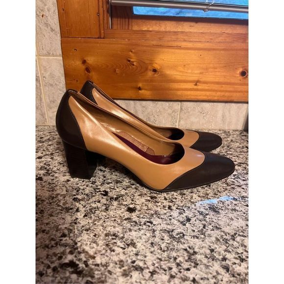 Real leather, two tone, Vintage Heels, brown and tan, old money, sophisticated - Picture 2 of 6